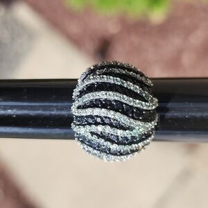 Sofia Vergara black white cubic zirconia zebra print oversized ring missing 1